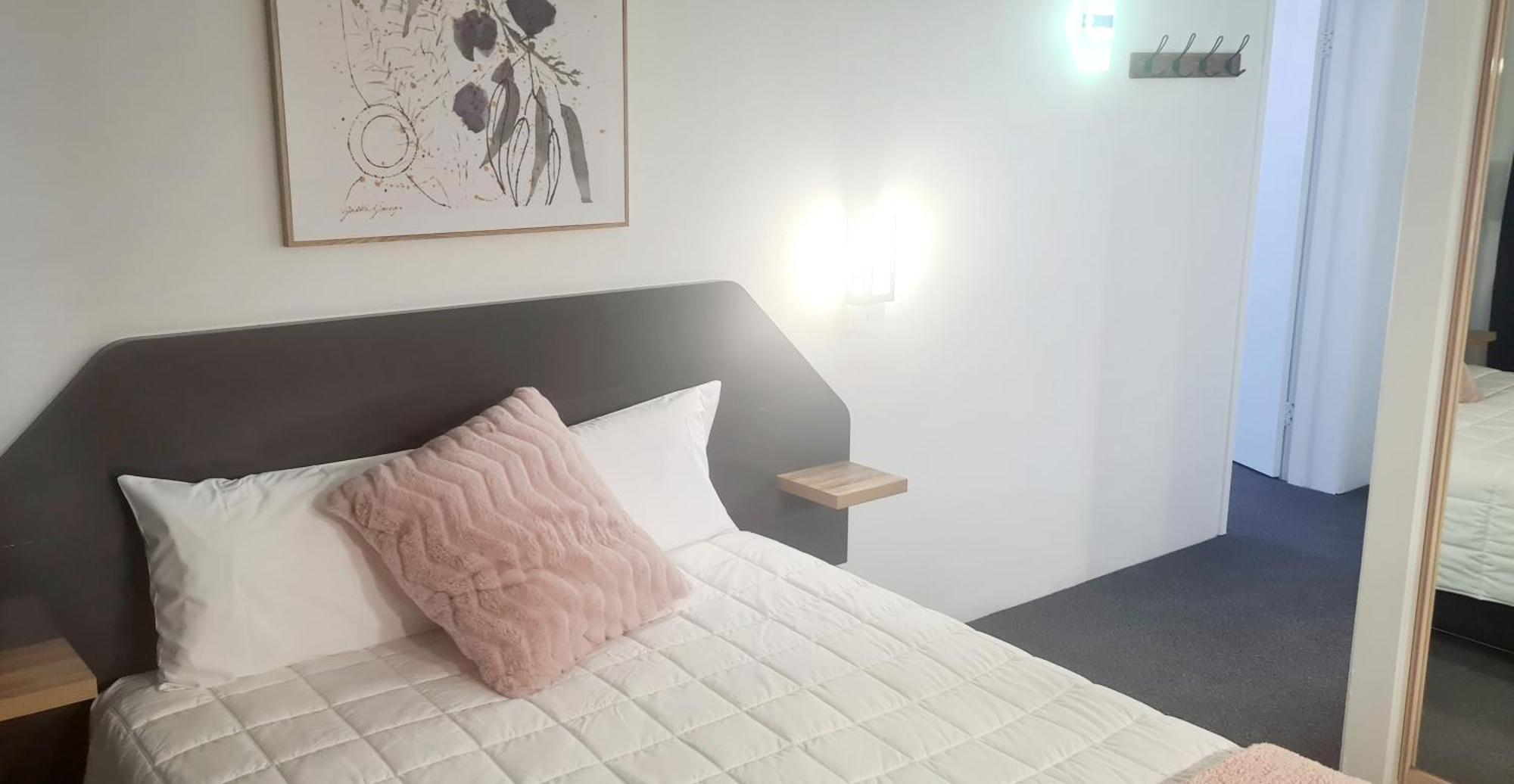 Golden Sands Motor Inn Форстър Екстериор снимка