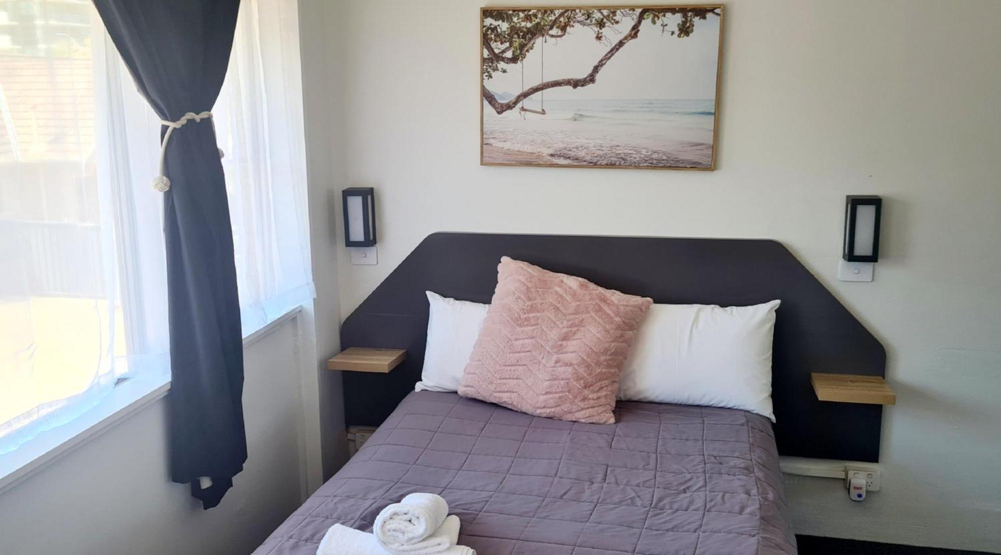 Golden Sands Motor Inn Форстър Екстериор снимка