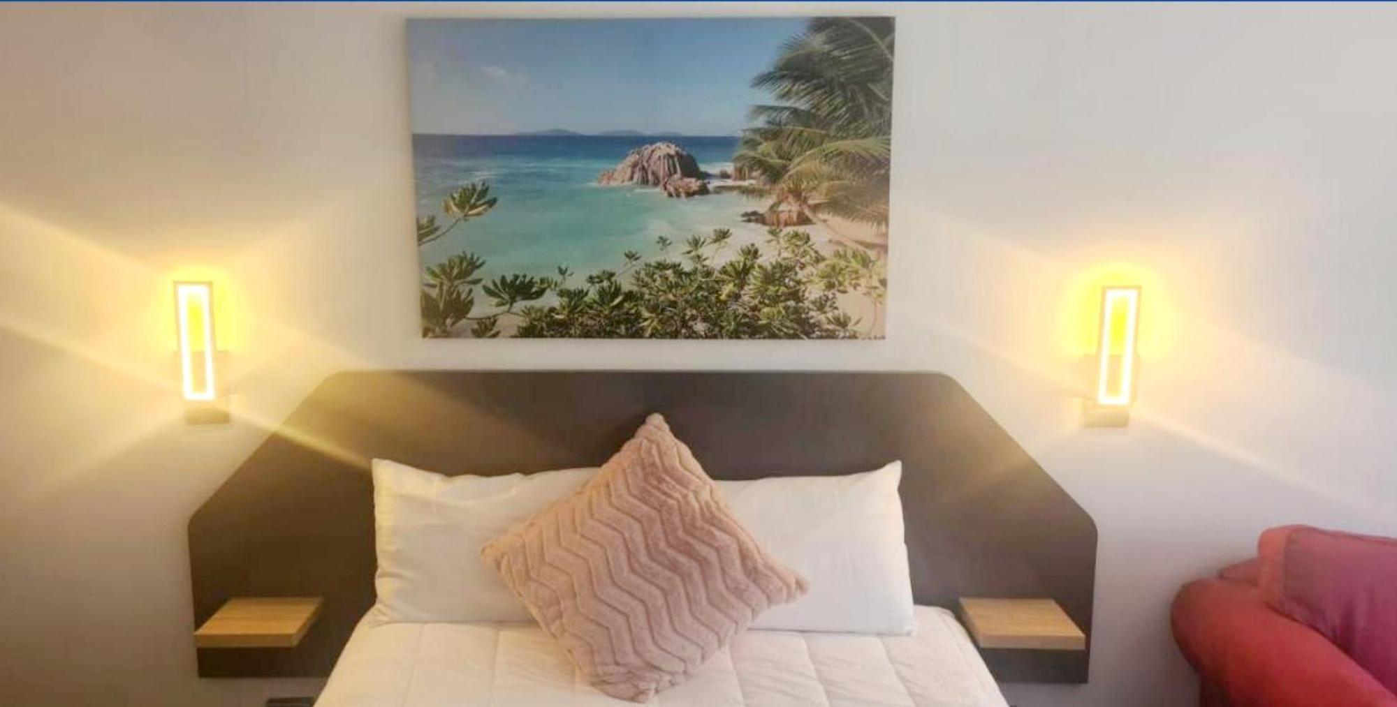 Golden Sands Motor Inn Форстър Екстериор снимка
