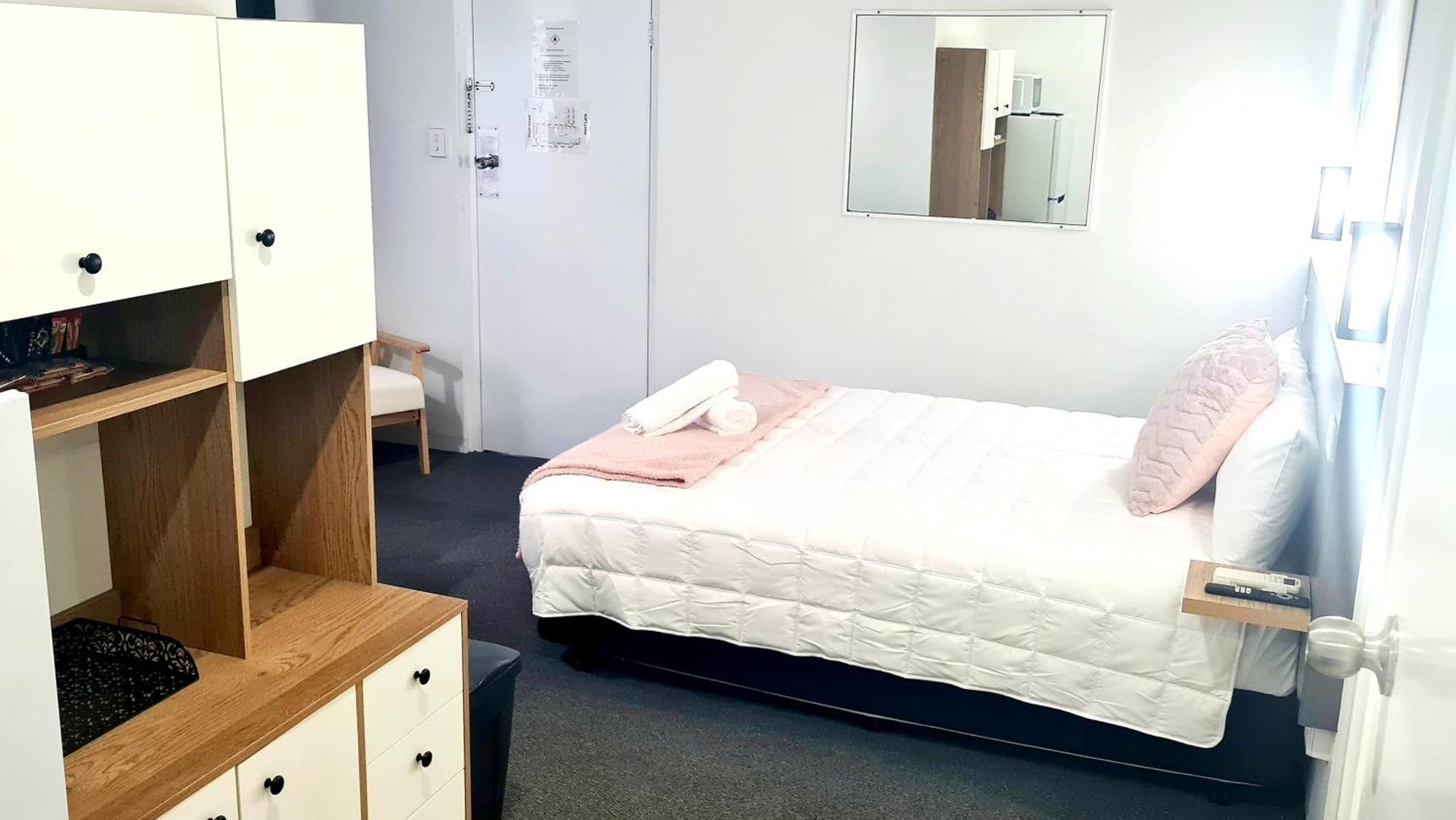 Golden Sands Motor Inn Форстър Екстериор снимка